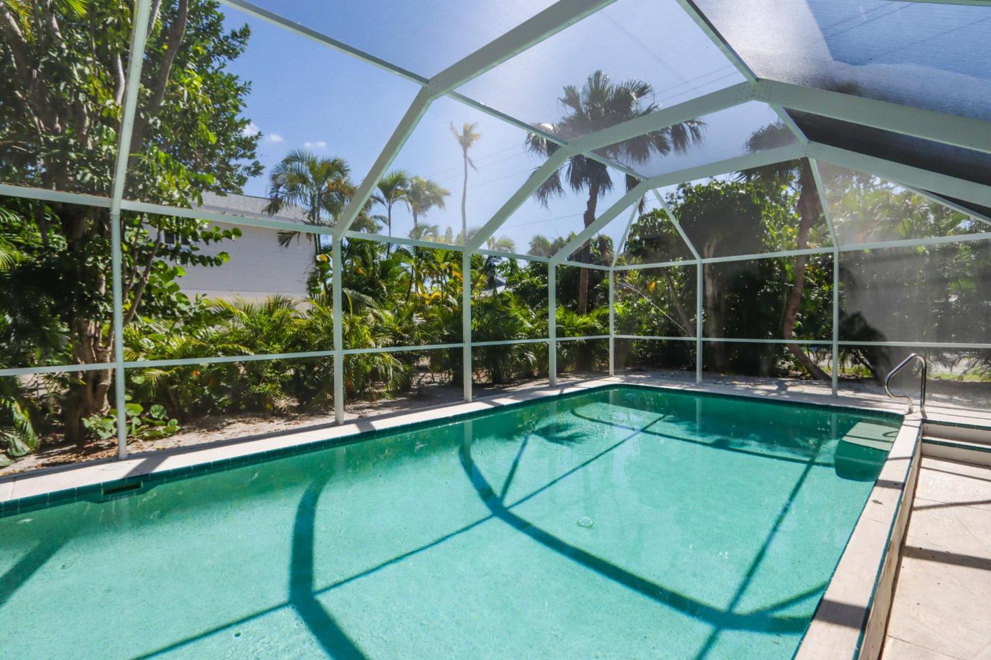 Beautifully Updated, 4 Bedroom Pool Home, 50 Yards To The Beach!! Captiva Escapade Captiva Island Exterior foto