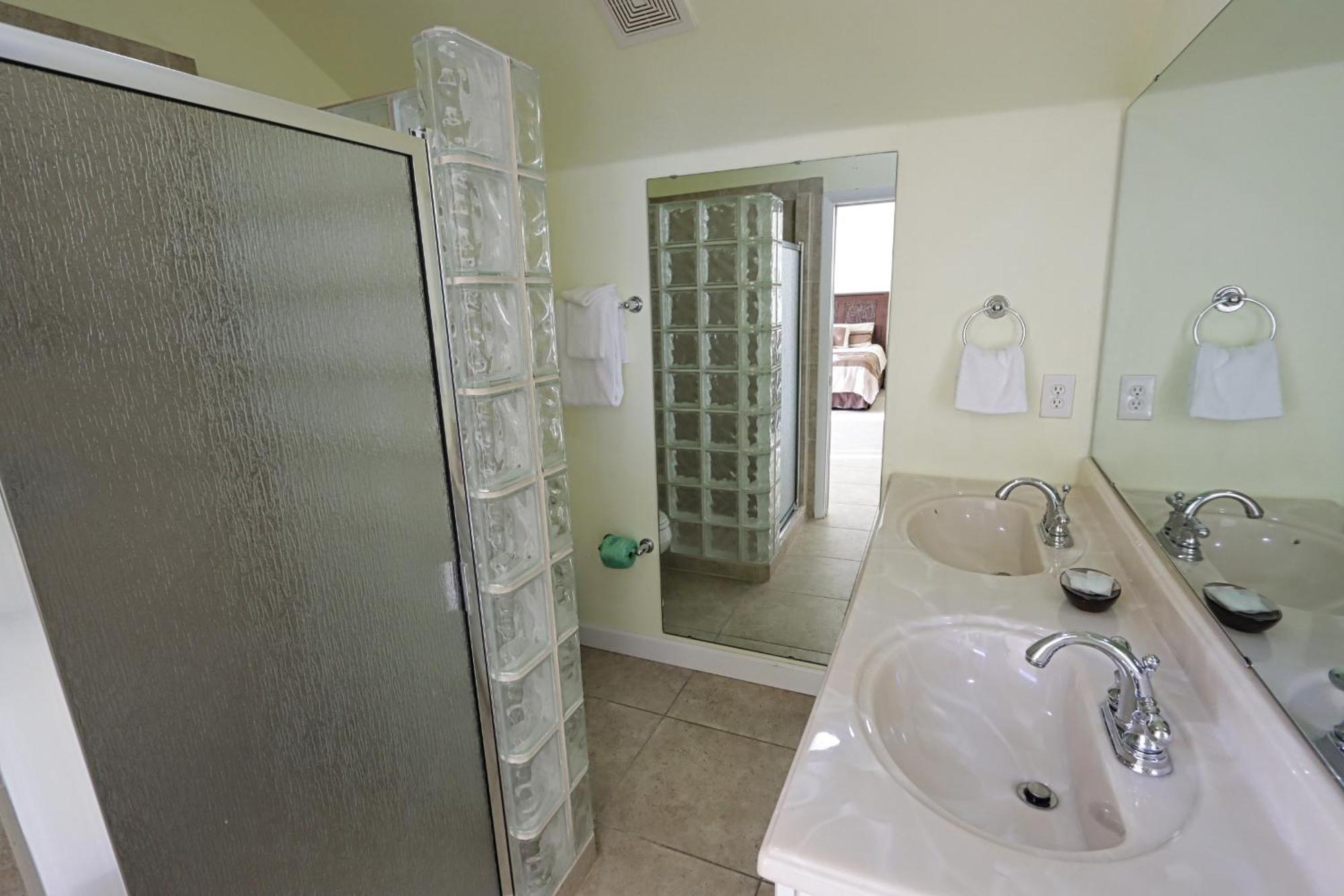 Beautifully Updated, 4 Bedroom Pool Home, 50 Yards To The Beach!! Captiva Escapade Captiva Island Exterior foto